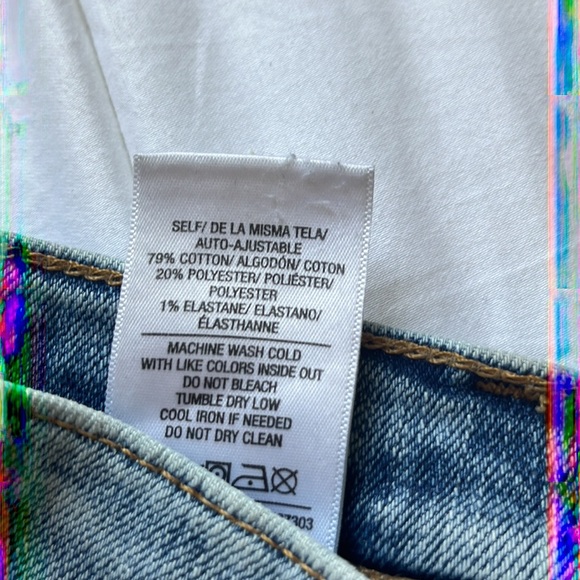 Hudson Lightwash Holly Straight Jeans. Size 25. Like new! - Picture 6 of 9